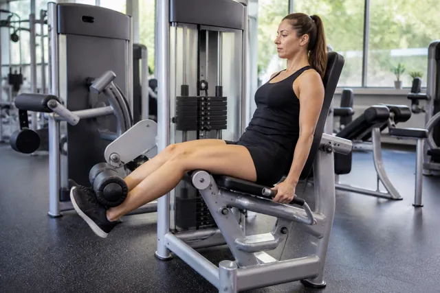 Leg Extension Knee Pain: Seat Setup, Shin Pad, Range, and Load